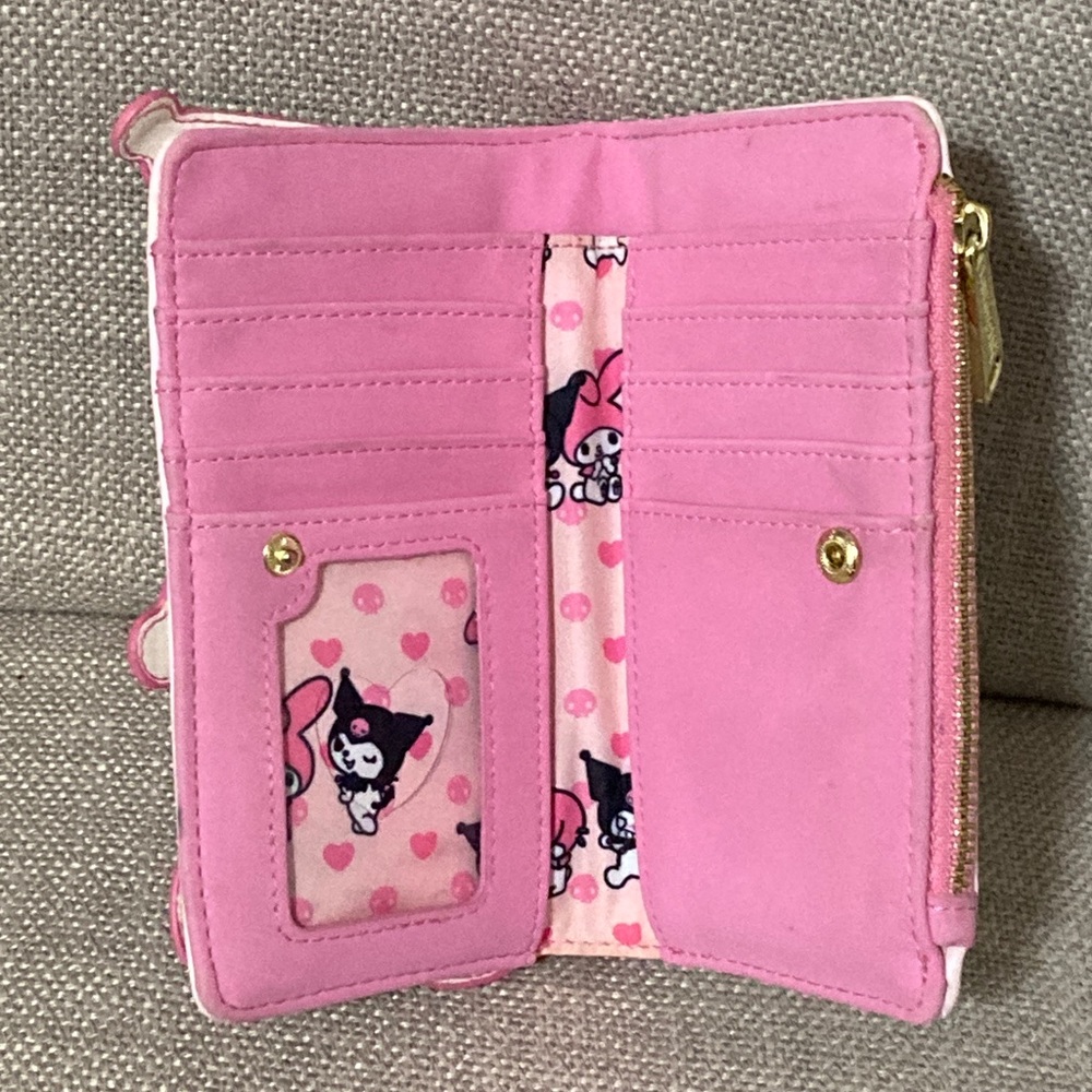 Loungefly My Melody & Kuromi Pink Wallet with Characters and Heart Design - Picture 5 of 6